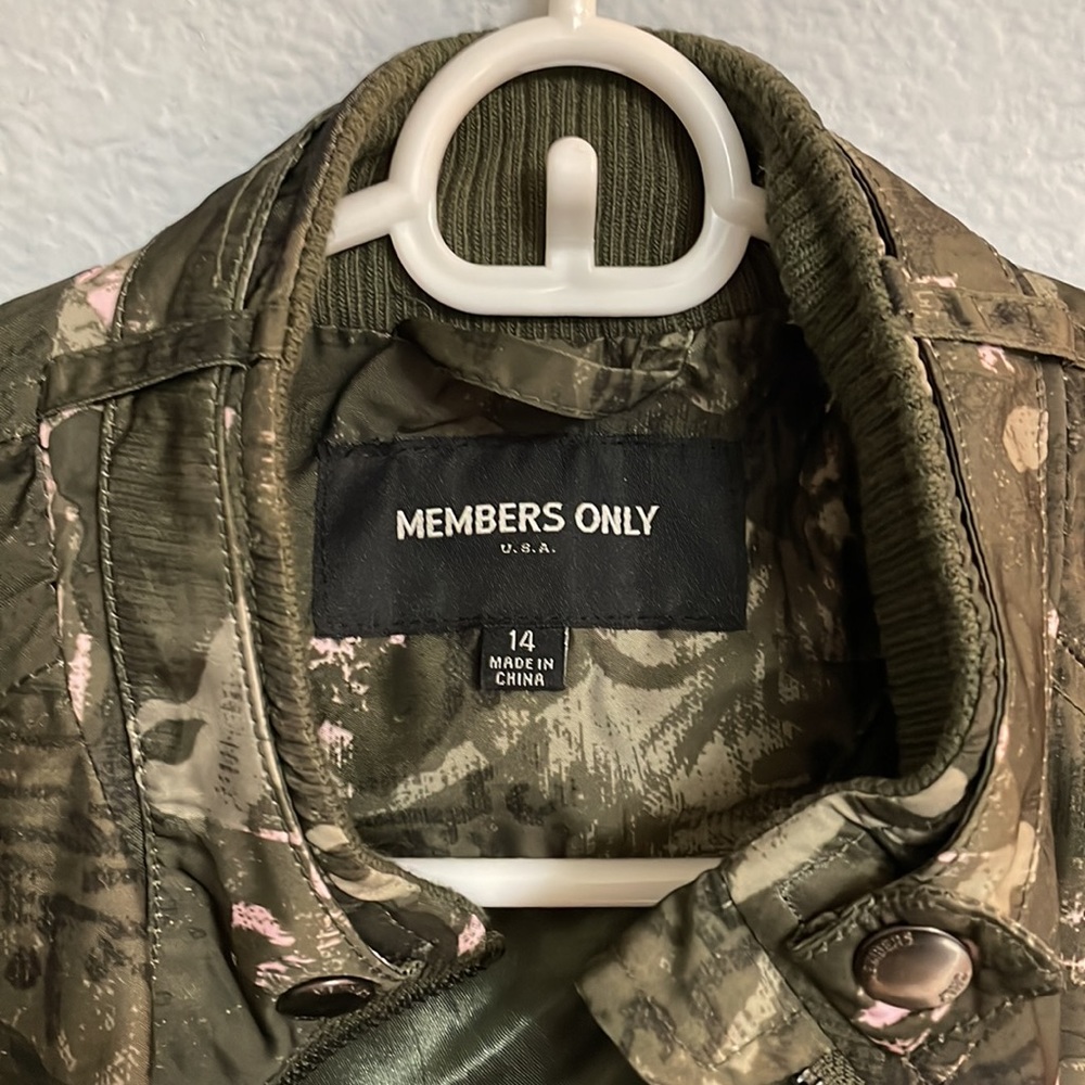 Jacket - Picture 2 of 7